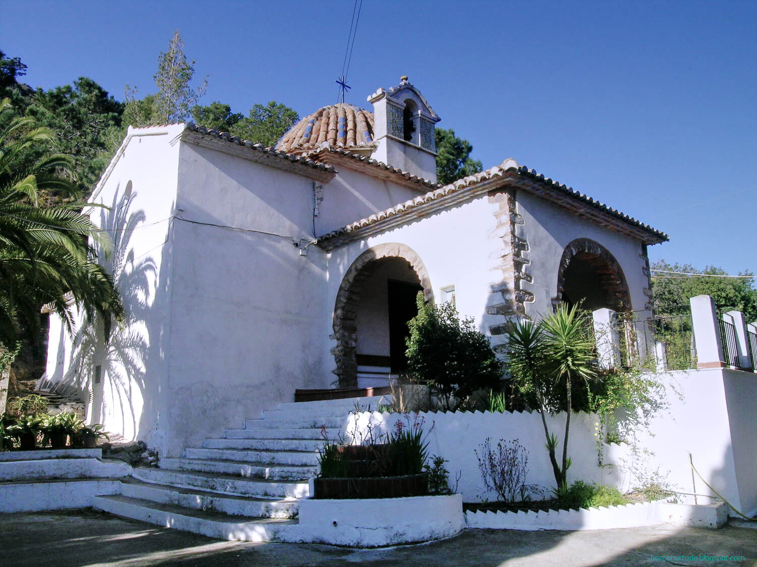 Ermita del Cristo del Calvario - Caviti